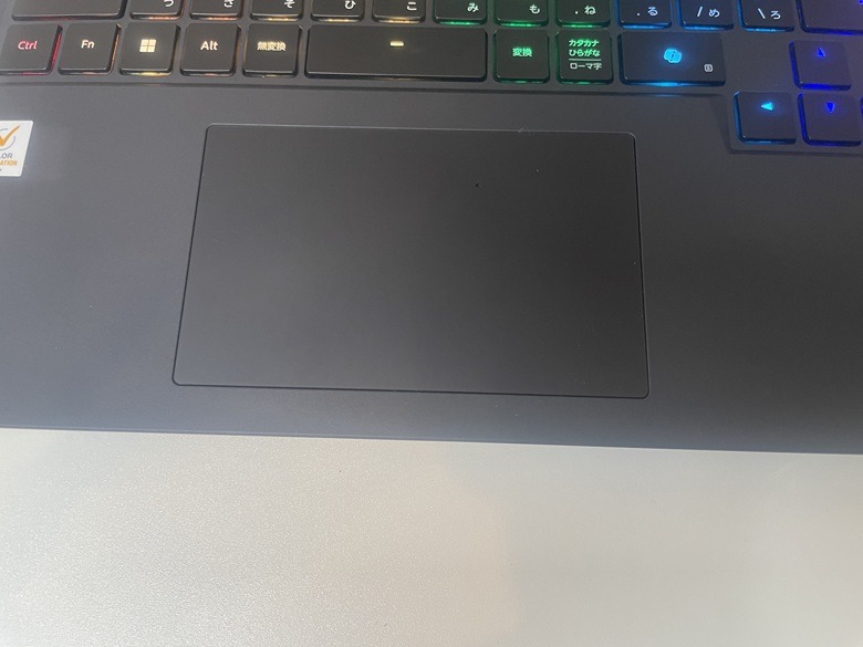 G TUNE H6-I9G7TBK-C-touchpad