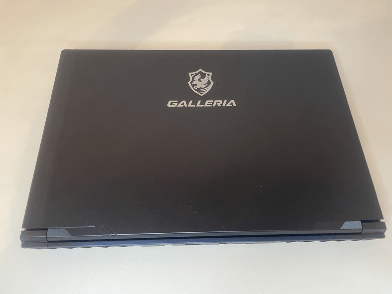 GALLERIA RL7C-R55-5Ntoppanel