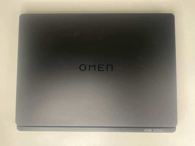 OMEN MAX 16preeminent-tenban