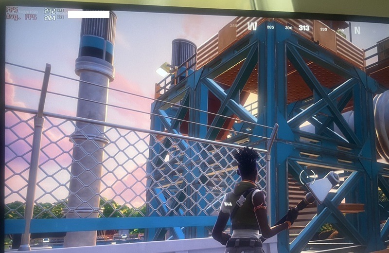 Core-Ultra-5-225×RTX-5060-Ti-8GB-fortnite