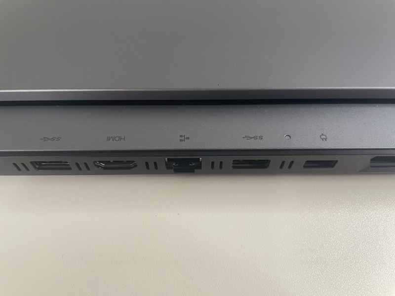 LOQ 15AHP10-displayport