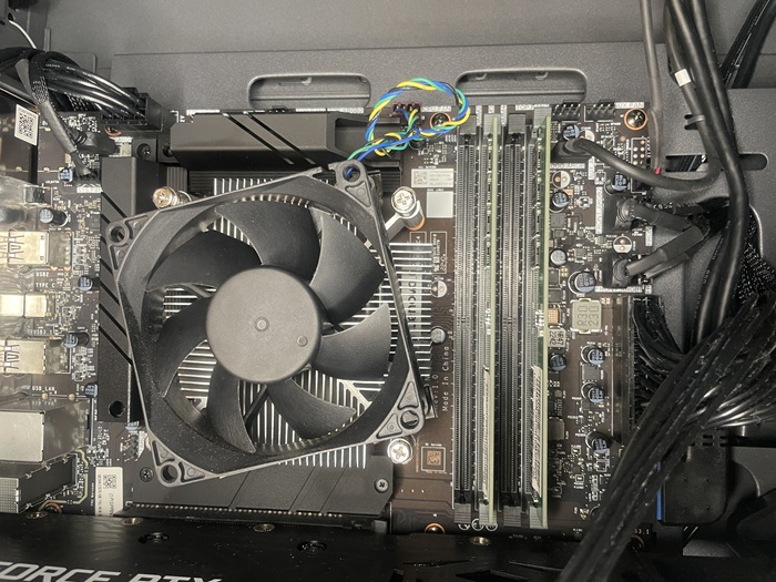 メモリ増設のやり方を画像付きで解説【2026年】高騰時代に16GB→32GBへ延命する手順・費用・注意点